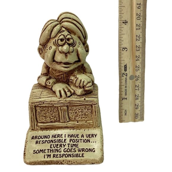Vintage 1976 Paula Figurine "Im Responsible" Desk Humor Statue - 506 - Picture 5 of 6